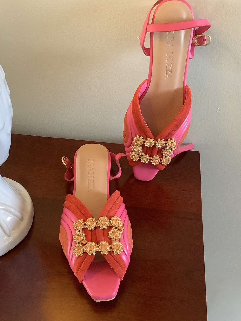 Nora Lozza shoes women’s 36 NWOB stunning